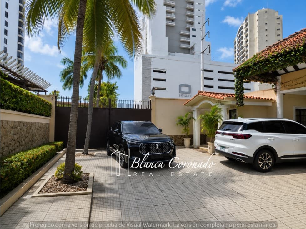 CASA EN VENTA VÍA CINCUENTENARIO 1,000 M² DE TERRENO — foto 1