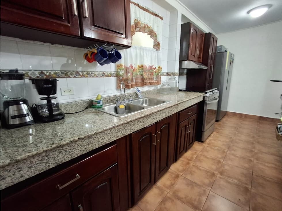 VENTA DE CASA EN CERRO AZUL — foto 6