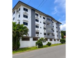 Apartamento en Venta en Parque Lefevre