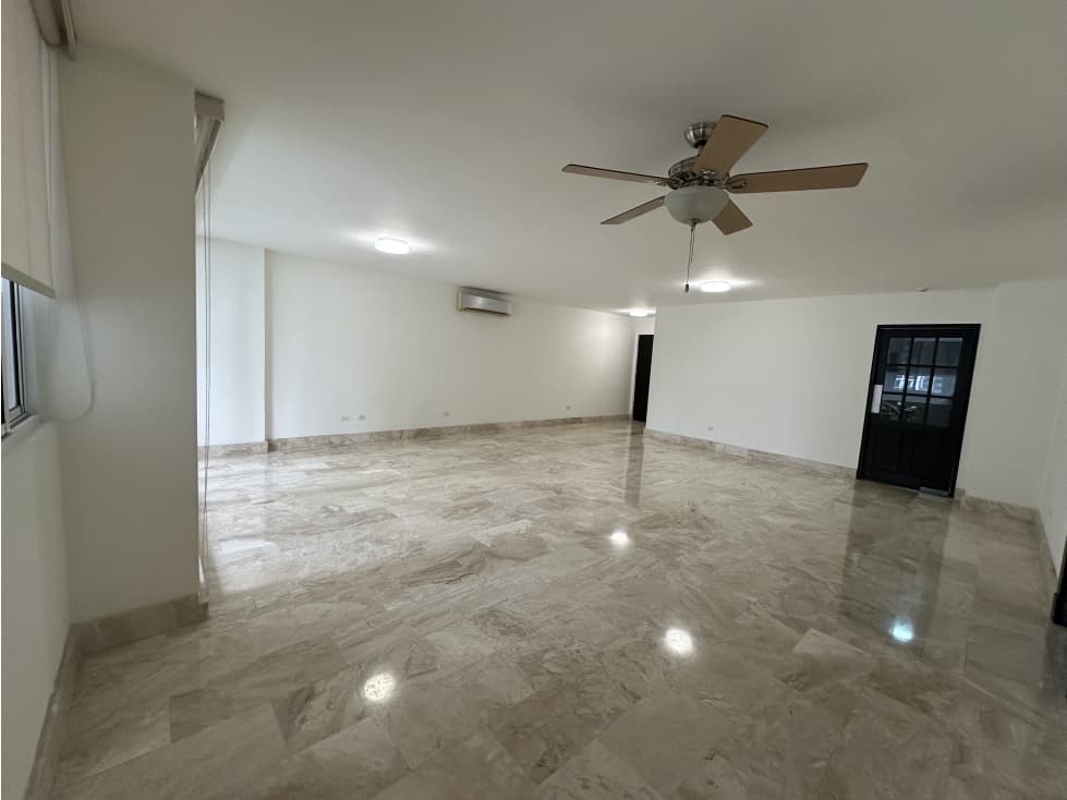 Venta apartamento remodelado, Obarrio — foto 3