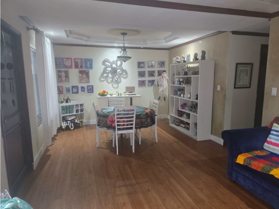 Venta de Casa 213 m² en Residencial Santa Elena — foto 6