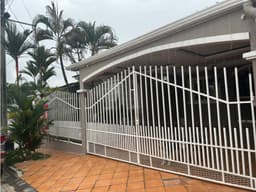 Se vende Casa Altos Praderas de San Antonio