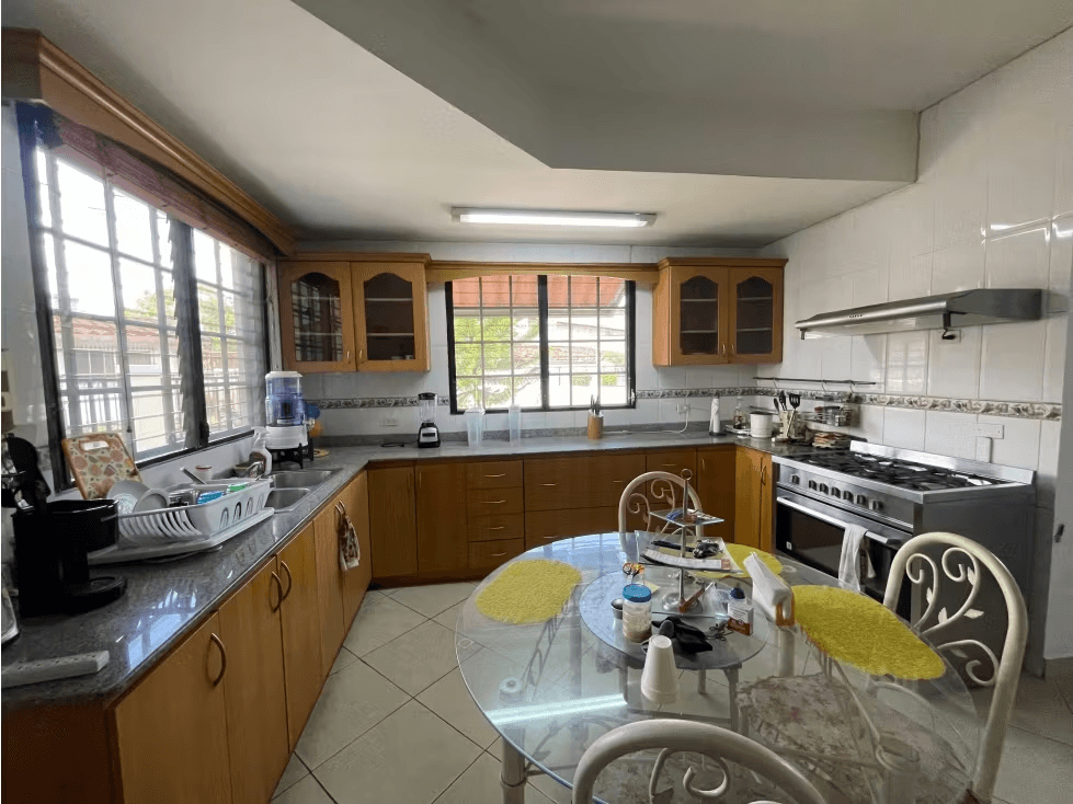 Casa en Alquiler en Altos de panamá | Castilla de Oro — foto 1