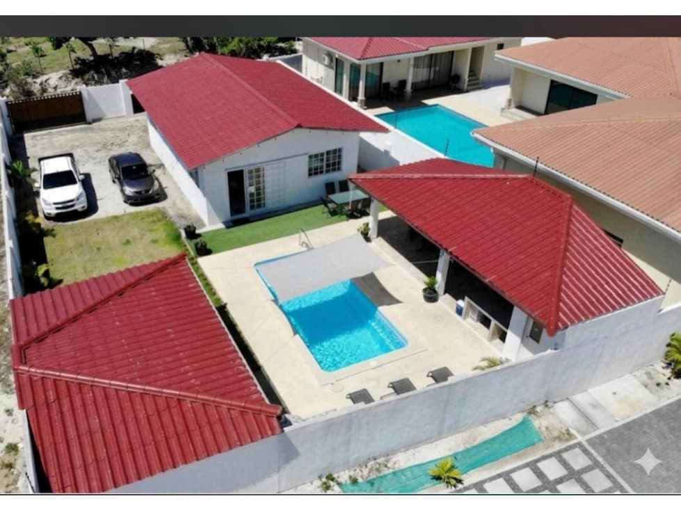 Casa con piscina - Venta - Costa Esmeralda - San Carlos — foto 2