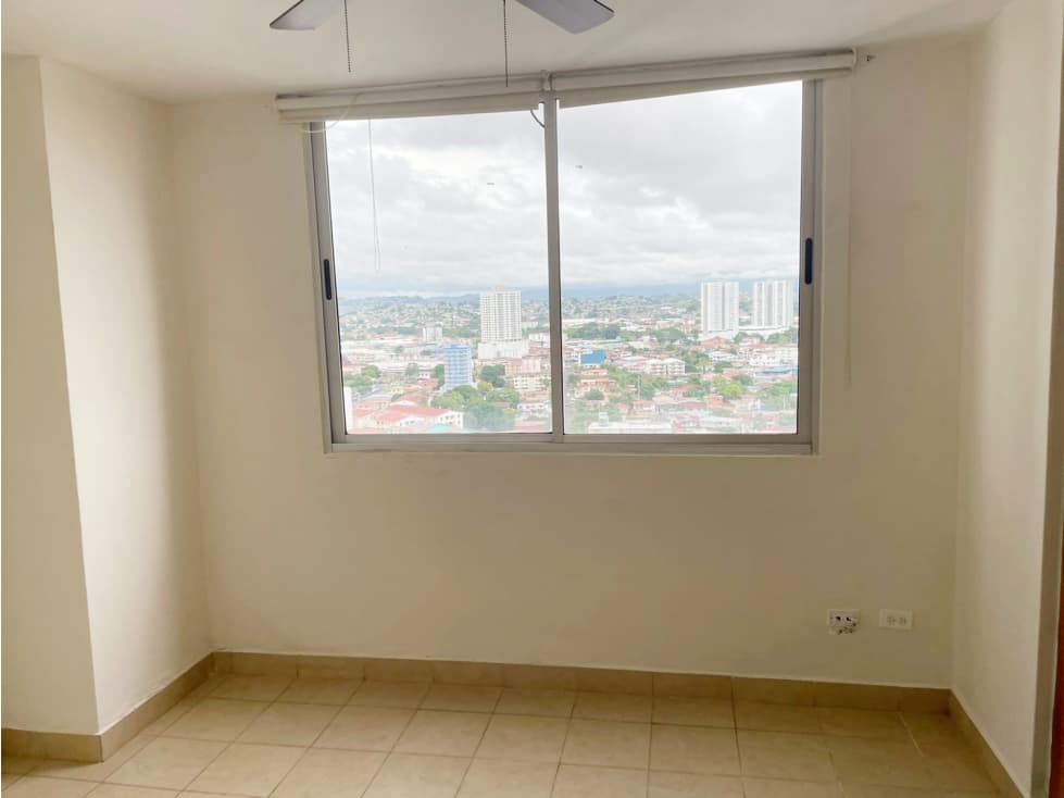 SE VENDE APARTAMENTO PH PARQUE LEFEVRE SKY — foto 5