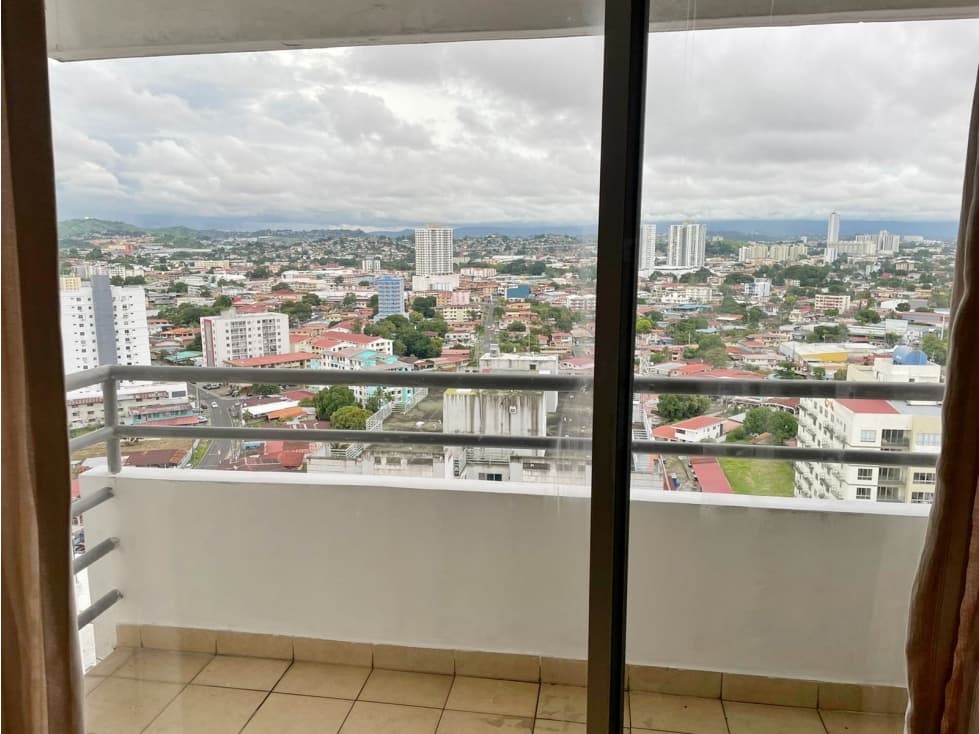 SE VENDE APARTAMENTO PH PARQUE LEFEVRE SKY — foto 3