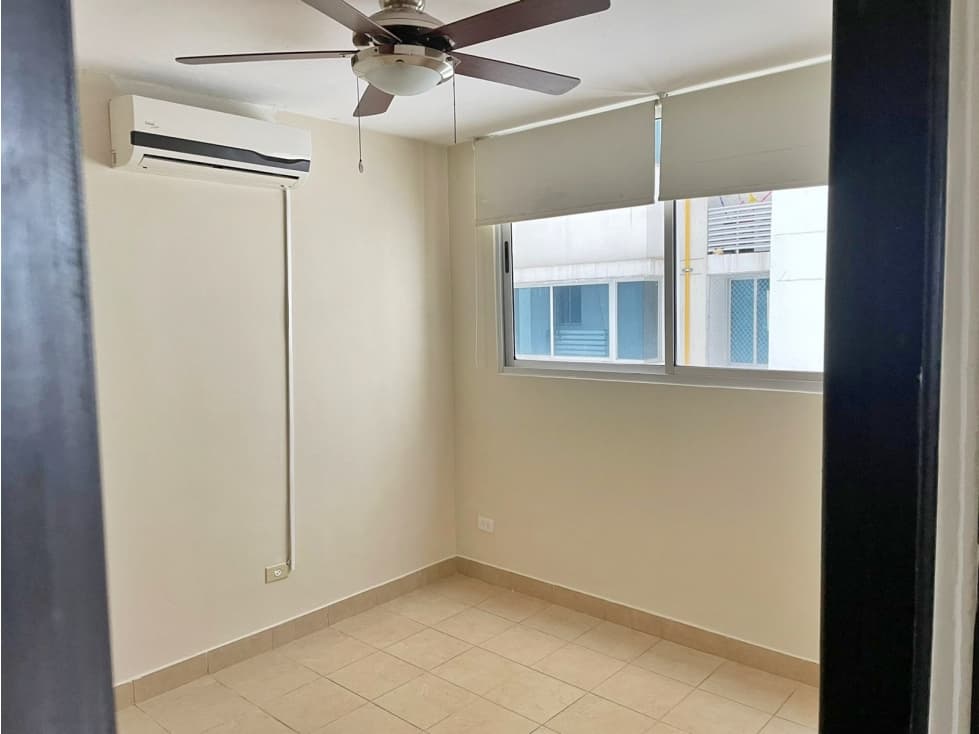SE VENDE APARTAMENTO PH PARQUE LEFEVRE SKY — foto 4