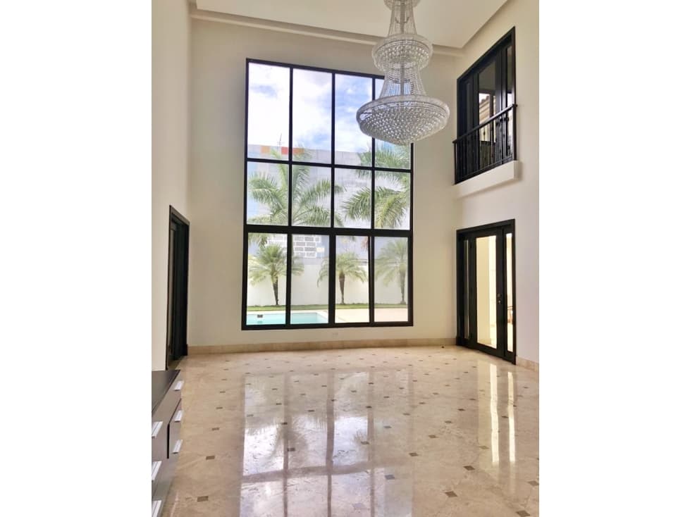 SE VENDE ELEGANTE CASA UNIFAMILIAR EN COSTA DEL ESTE — foto 2