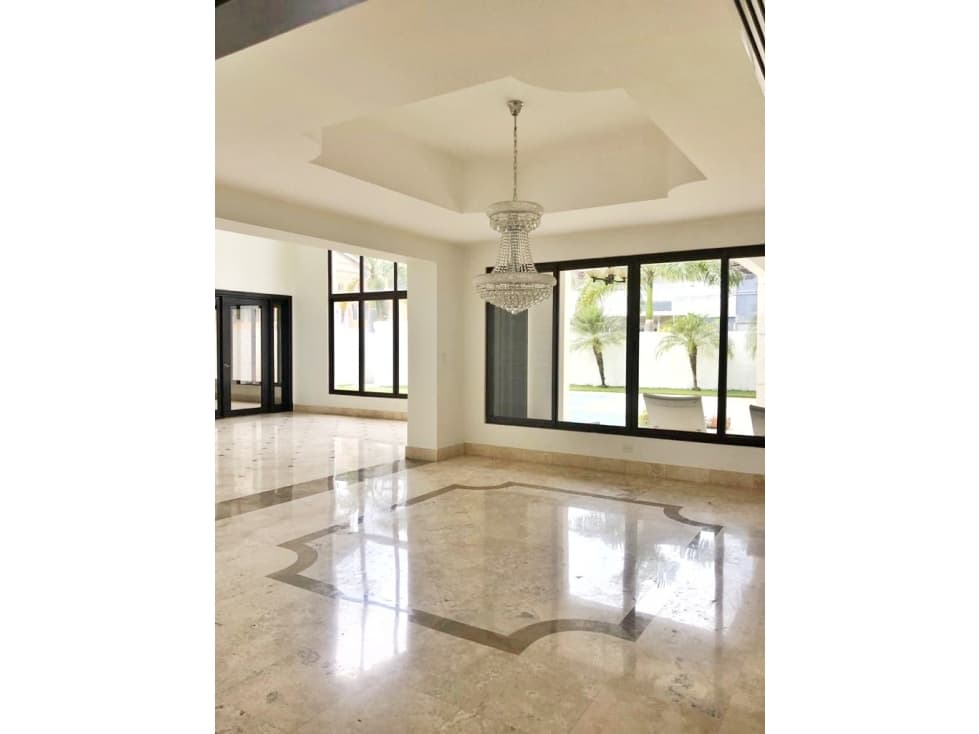 SE VENDE ELEGANTE CASA UNIFAMILIAR EN COSTA DEL ESTE — foto 4
