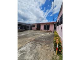 Casa en Alquiler Cerro Viento
