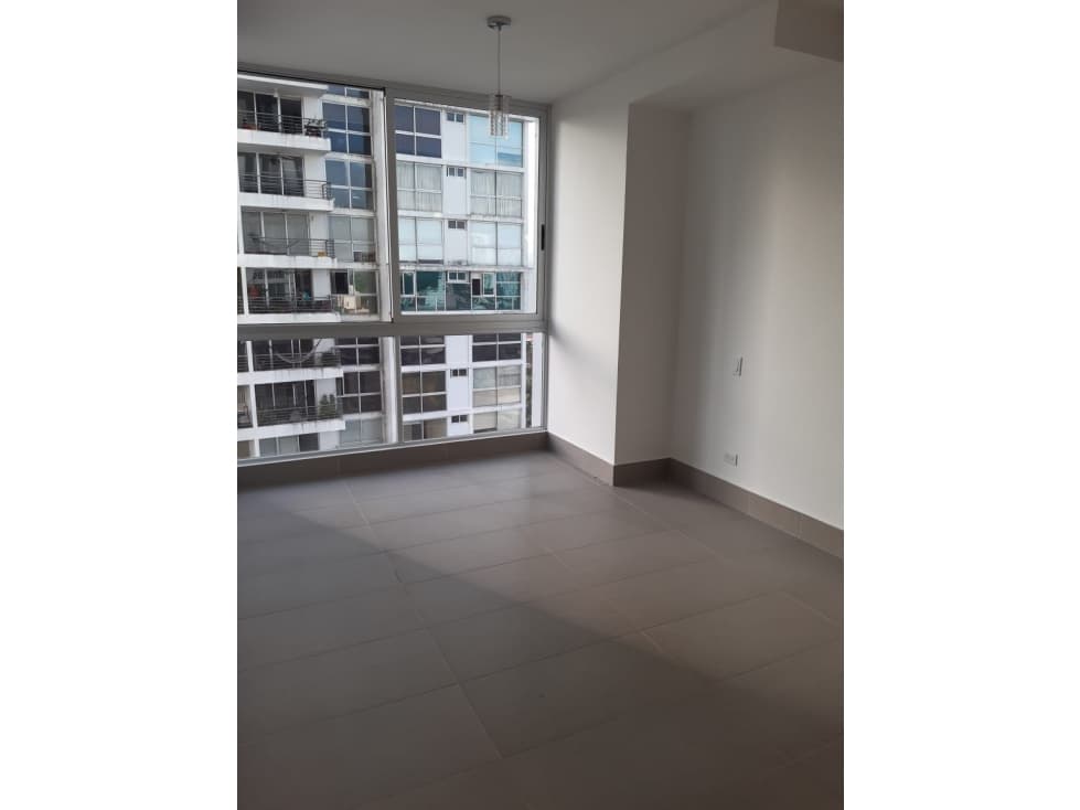 Apartamento en Alquiler PH Loma Vista Tower — foto 4