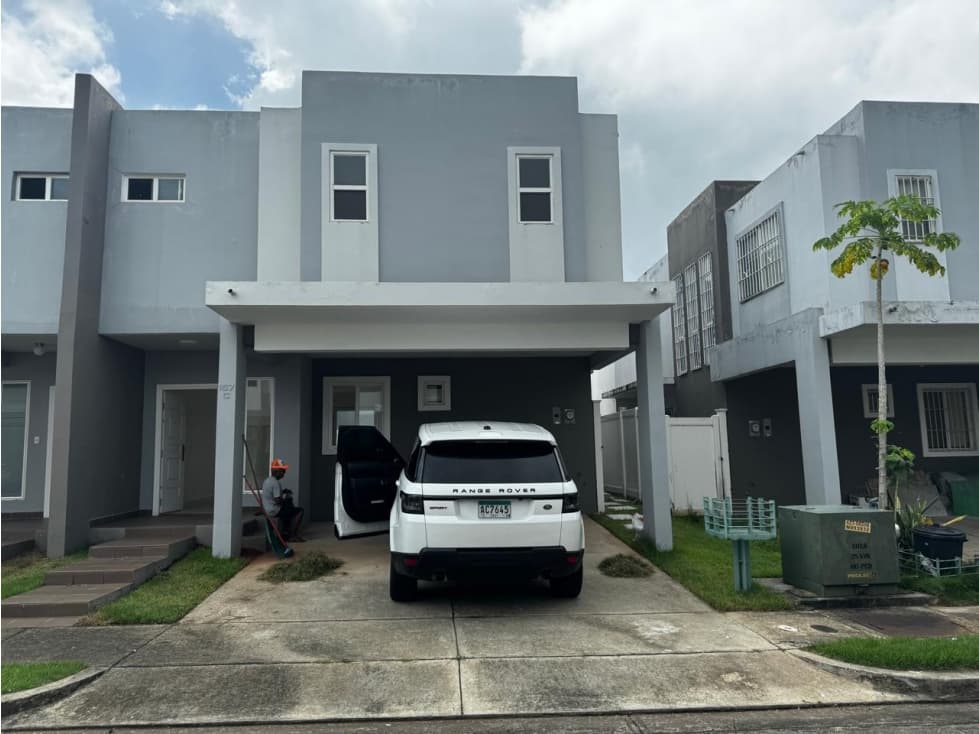 Casa en Alquiler Paseo Norte, Brisas del Golf — foto 1