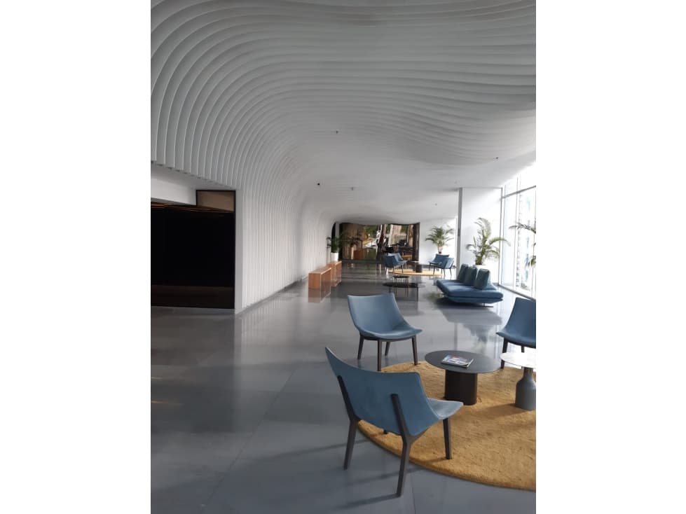 Apartamento en Alquiler PH Loma Vista Tower — foto 1