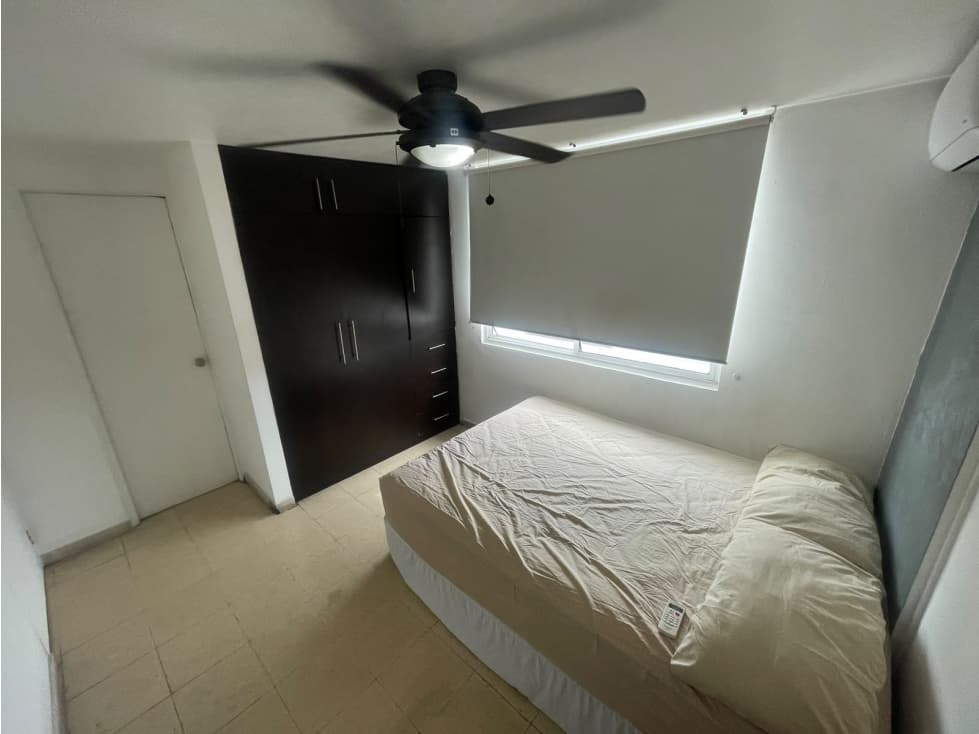 Apartamento en Alquiler PH Beverly Plaza — foto 1