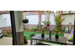 VENDO CASA QUINTA DE VERSALLES MODELO MARSELLA