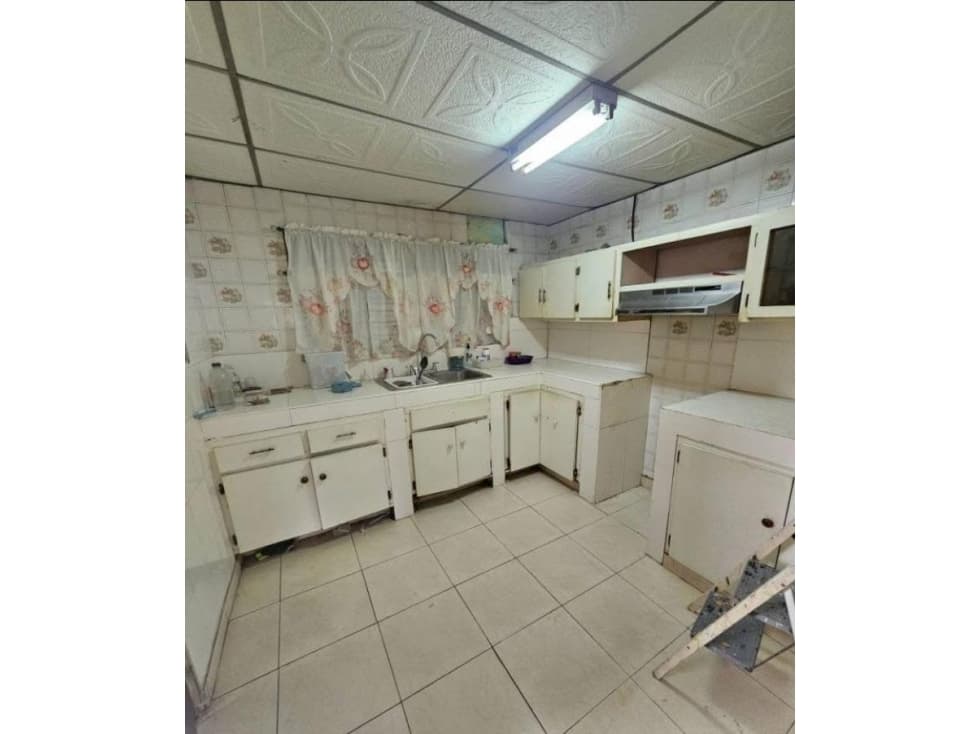CASA EN VENTA - Barriada Francisco Arias Paredes, JUAN DIAZ — foto 4