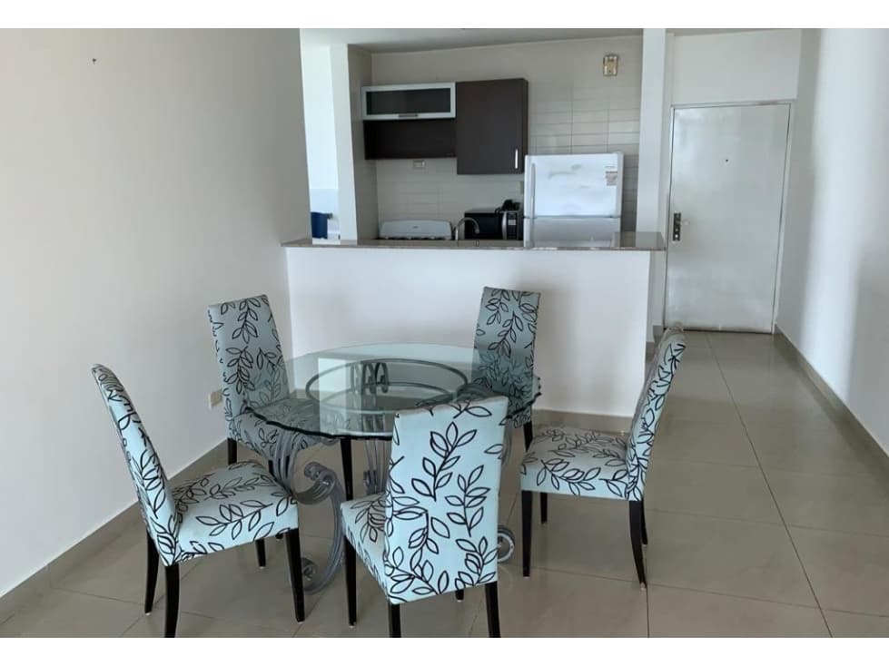 SE VENDE O ALQUILA APARTAMENTO AMOBLADO PH PACIFIC SKY — foto 4