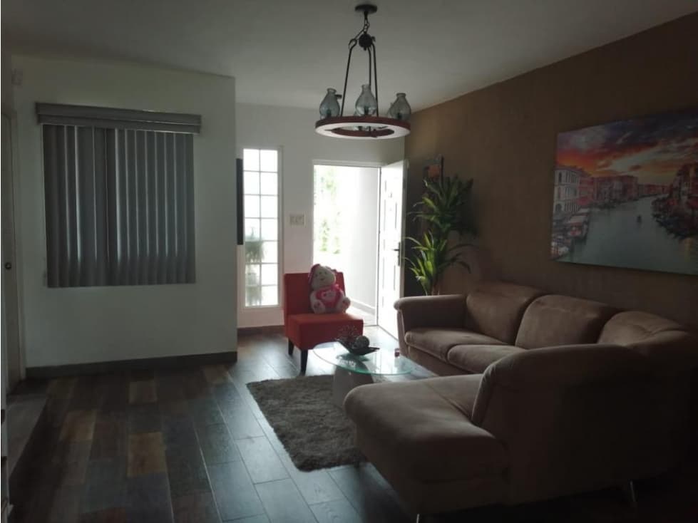 VENDO CASA BRISAS DEL NORTE, PH AUGUSTA — foto 2