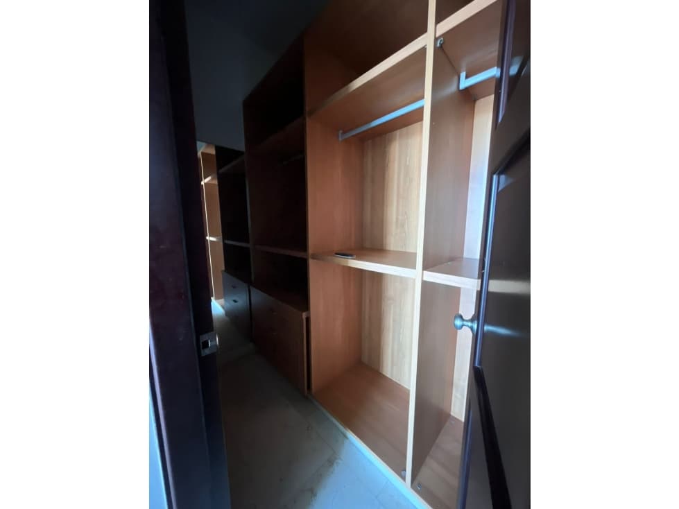 OPORTUNIDAD LUJO Y AMPLITUD APARTAMENTO PH PACIFIC POINT — foto 2