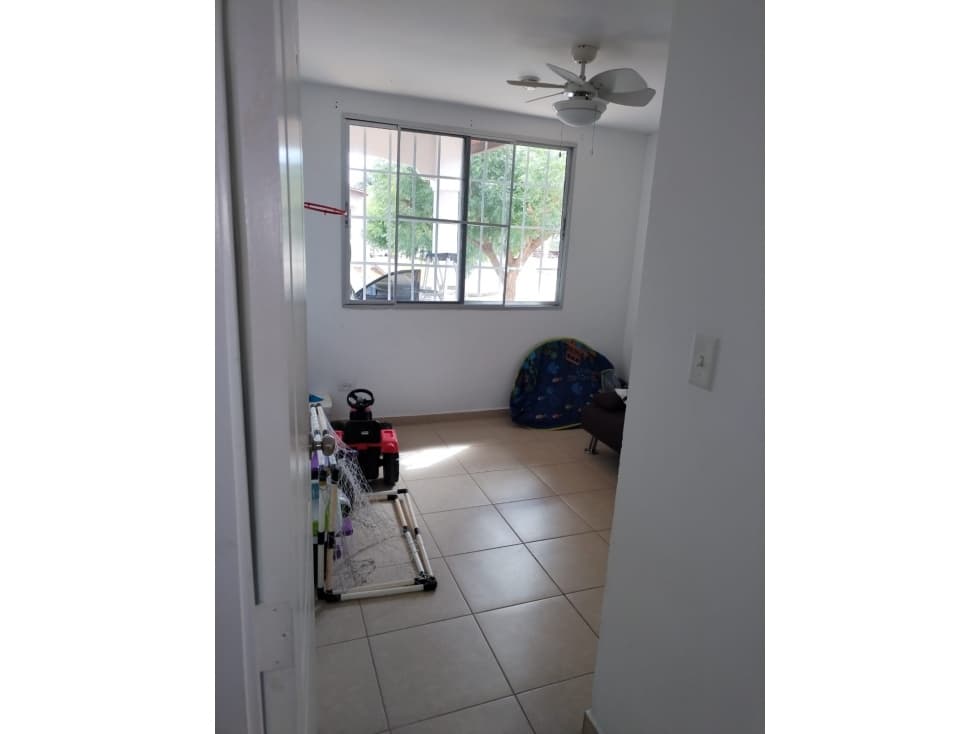 VENDO CASA EN ESQUINA - BRISAS DEL GOLF ARRIJÁN — foto 6