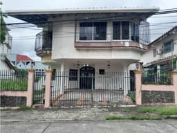 VENDO CASA HATO PINTADO DE 3 NIVELES