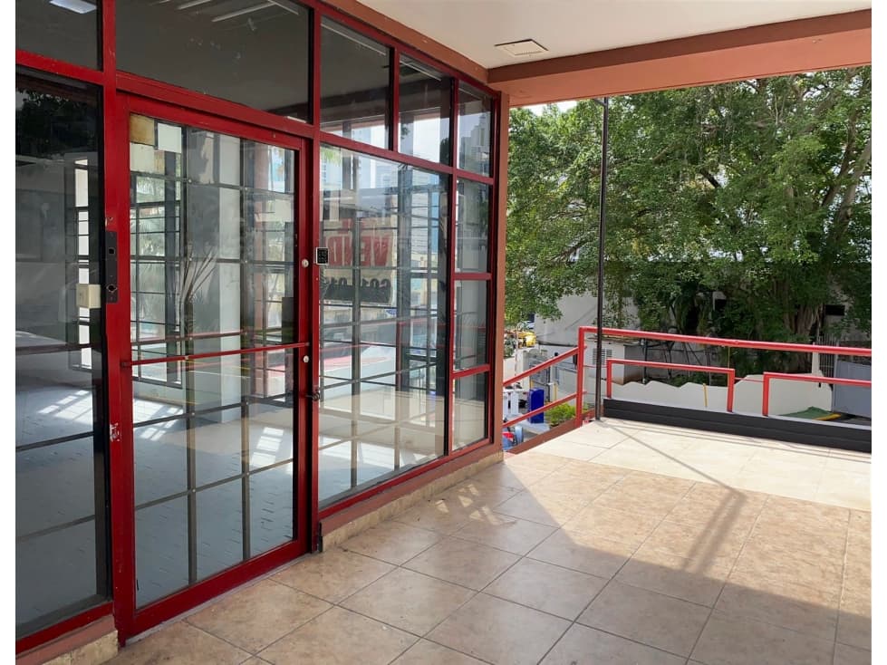 VENDO LOCAL COMERCIAL EN OBARRIO, AVENIDA BENETTON — foto 5