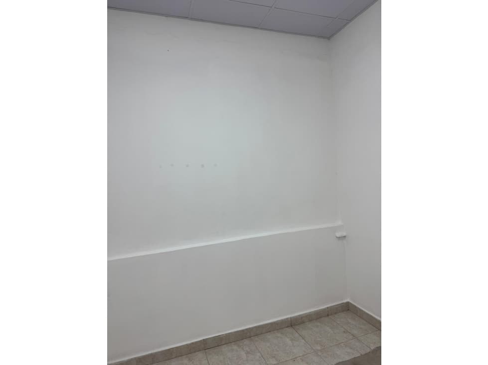 OFICINA EN ALQUILER - Plaza Conquistador — foto 3