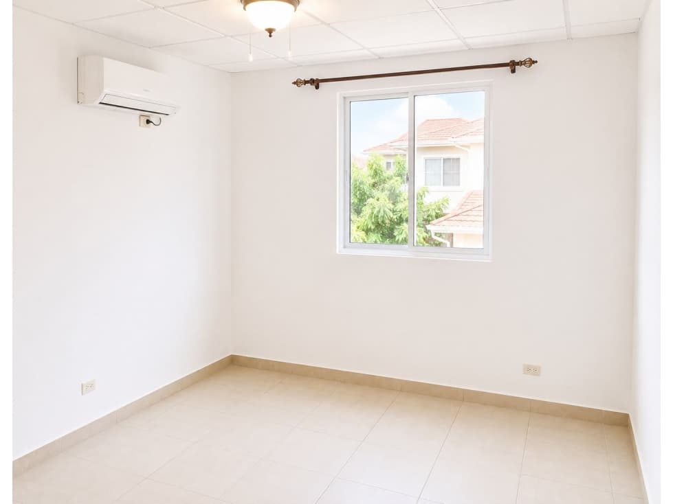 ALQUILO CASA EN QUINTAS REALES (ESQUINA) — foto 6