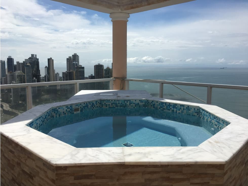 SE ALQUILA O VENDE APARTAMENTO AMOBADO PH Meridiem, — foto 1