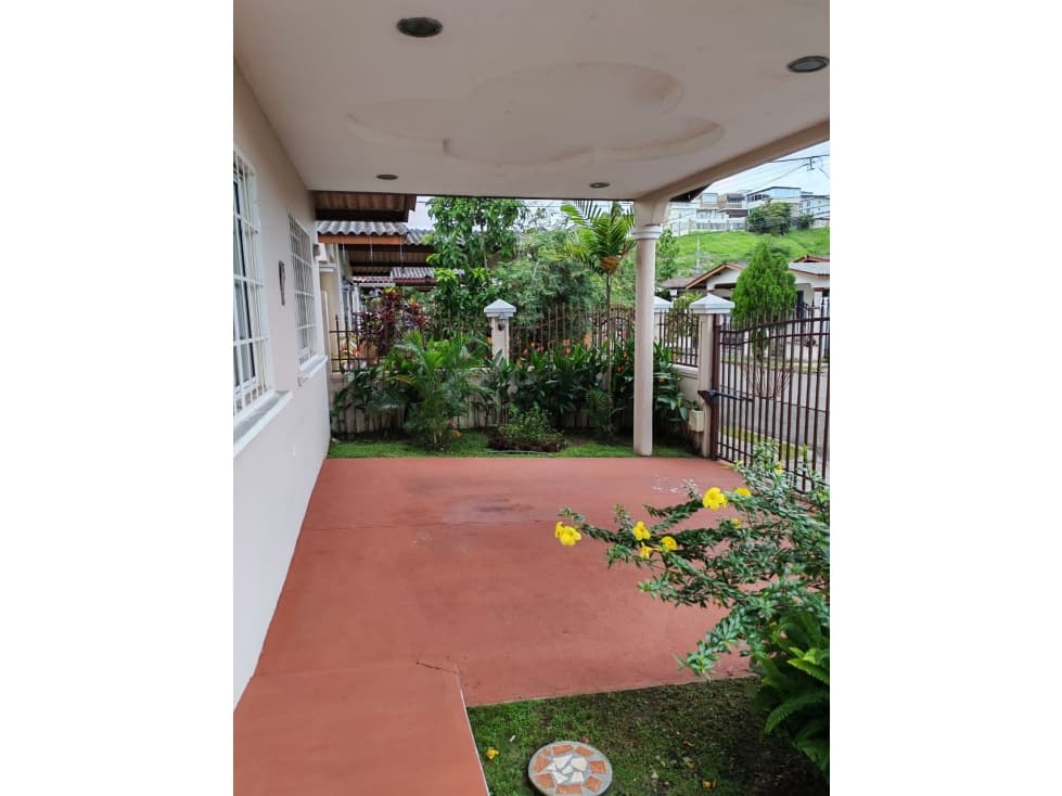 VENDO CASA BRISAS DEL GOLF — foto 1
