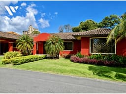 SE VENDE CASA EN CORONADO GOLF