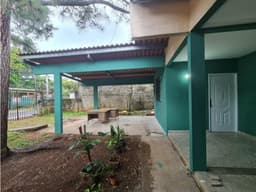 CASA PARA LA VENTA EN VILLAS DEL GOLF CARRASQUILLA