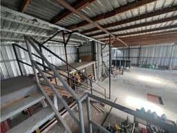 Se Alquila Bodega con Oficina en Llano Bonito