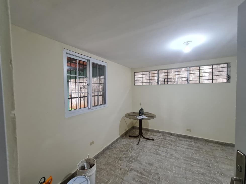 CASA PARA LA VENTA EN VILLAS DEL GOLF CARRASQUILLA — foto 3