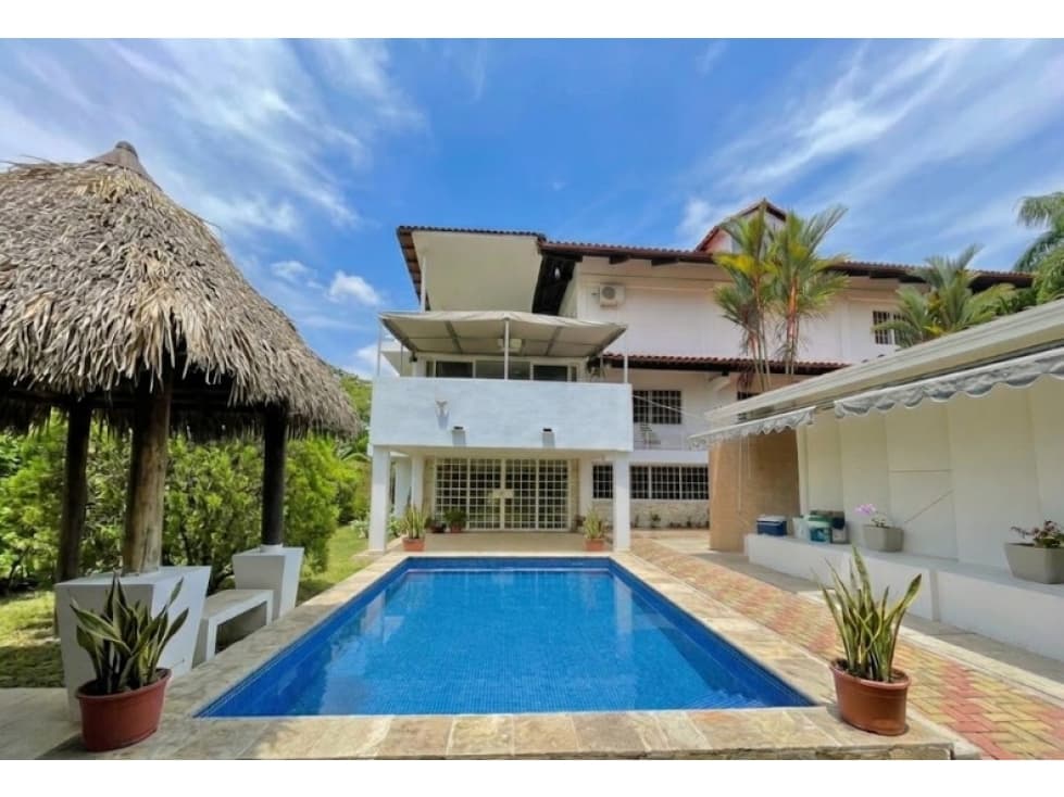 Venta de Casa de Lujo en Albrook, Panamá — foto 1