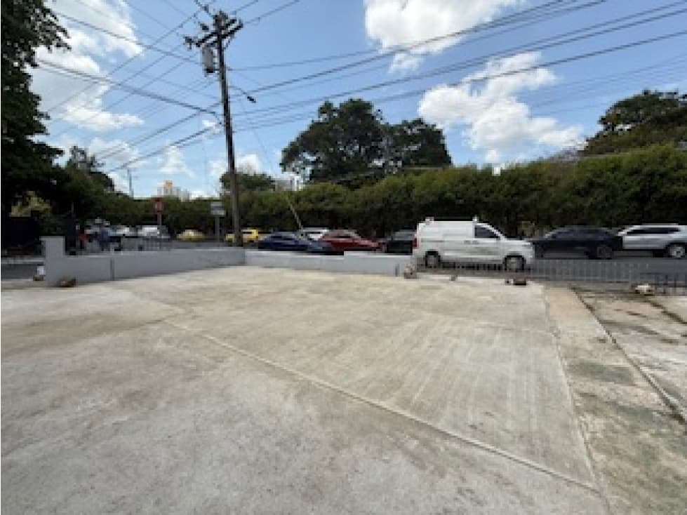 LOCAL COMERCIAL FRENTE DE CALLE — foto 4