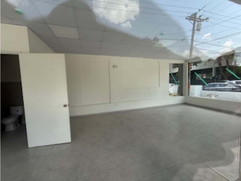 LOCAL COMERCIAL FRENTE DE CALLE — foto 6