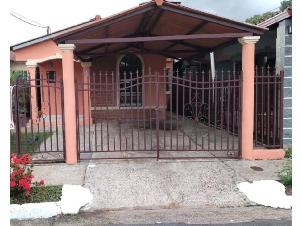 Venta de casa en Residencial Puerta del este Tocumen — foto 1