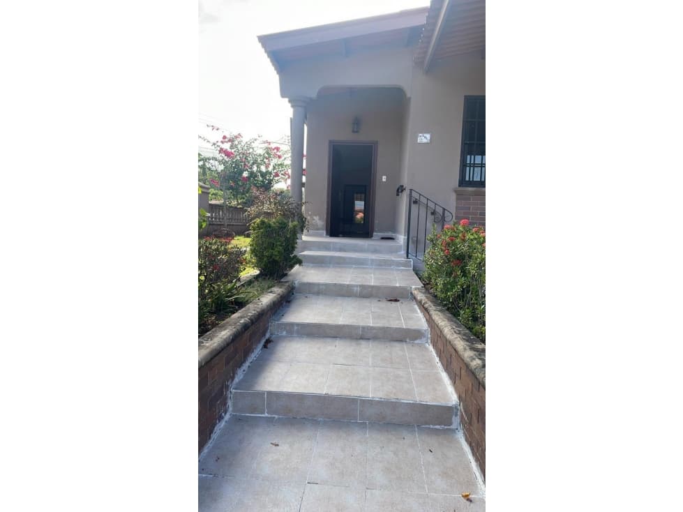 VENTA CASA BRISAS DEL GOLF — foto 1
