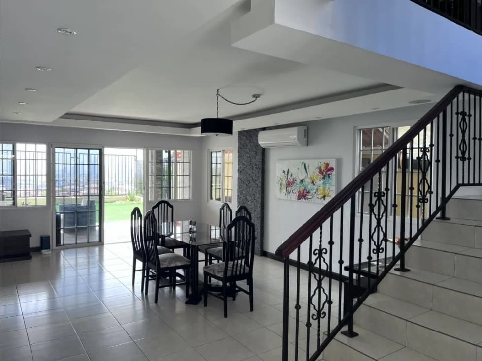 VENTA CASA VILLA LUCRE — foto 2