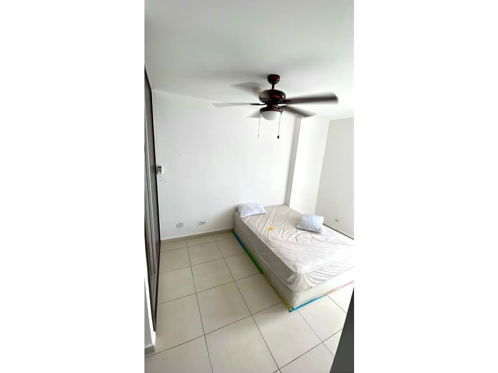 ALQUILER APARTAMENTO LAS ACACIAS — foto 5