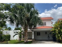 VENTA CASA QUINTAS DE VERSALLES