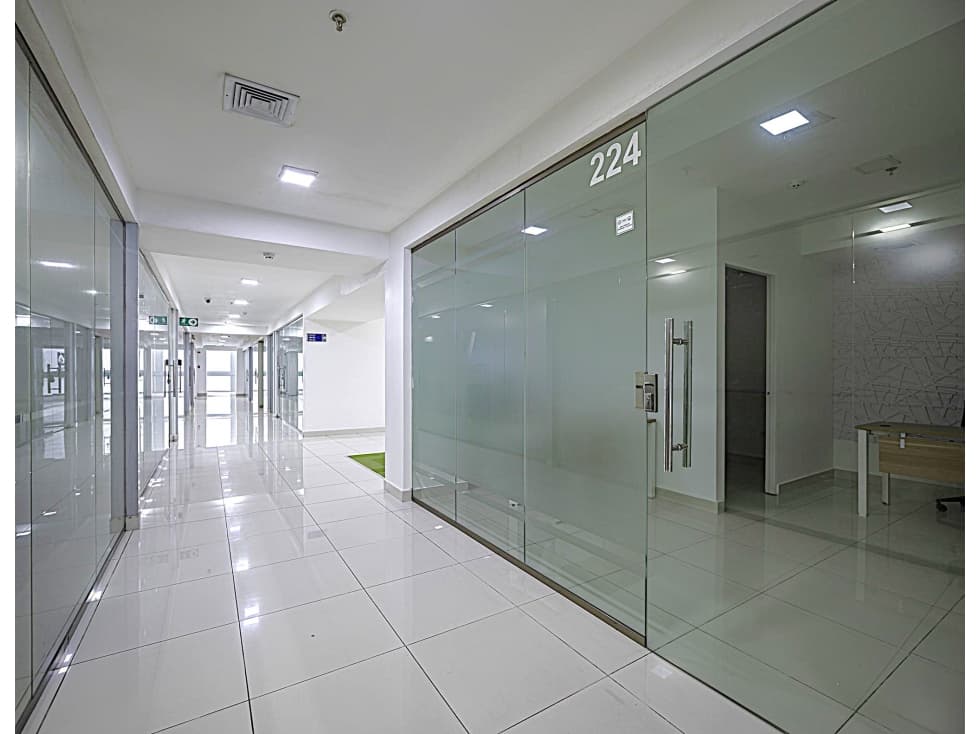 Alquiler de oficinas en Avenida Balboa — foto 4