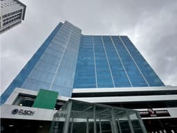 Se Vende Oficina en Gris de Piso Completo en City Mall, Vía Brasil
