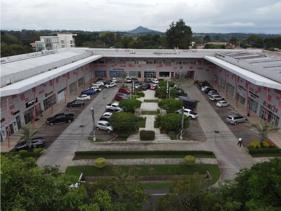 Se Alquila Local en David — foto 1