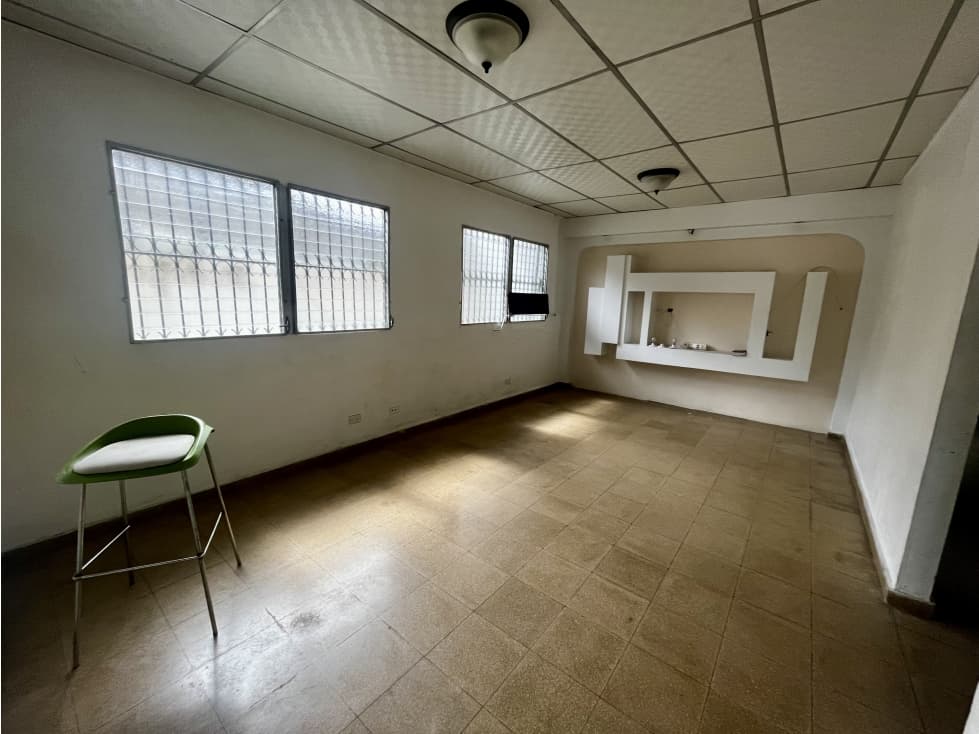 Oportunidad de Inversión: Casa y Terreno en Venta con Inquilinos — foto 2