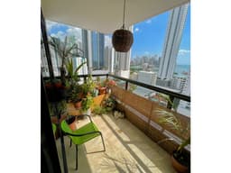 SE VENDE APARTAMENTO EN AV BALBOA PH BALBOA BAY