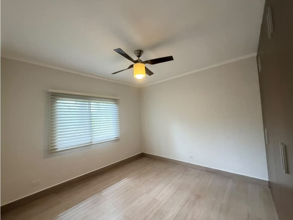 Alquiler de Apartamento en Albrook.PH Embassy Village — foto 5