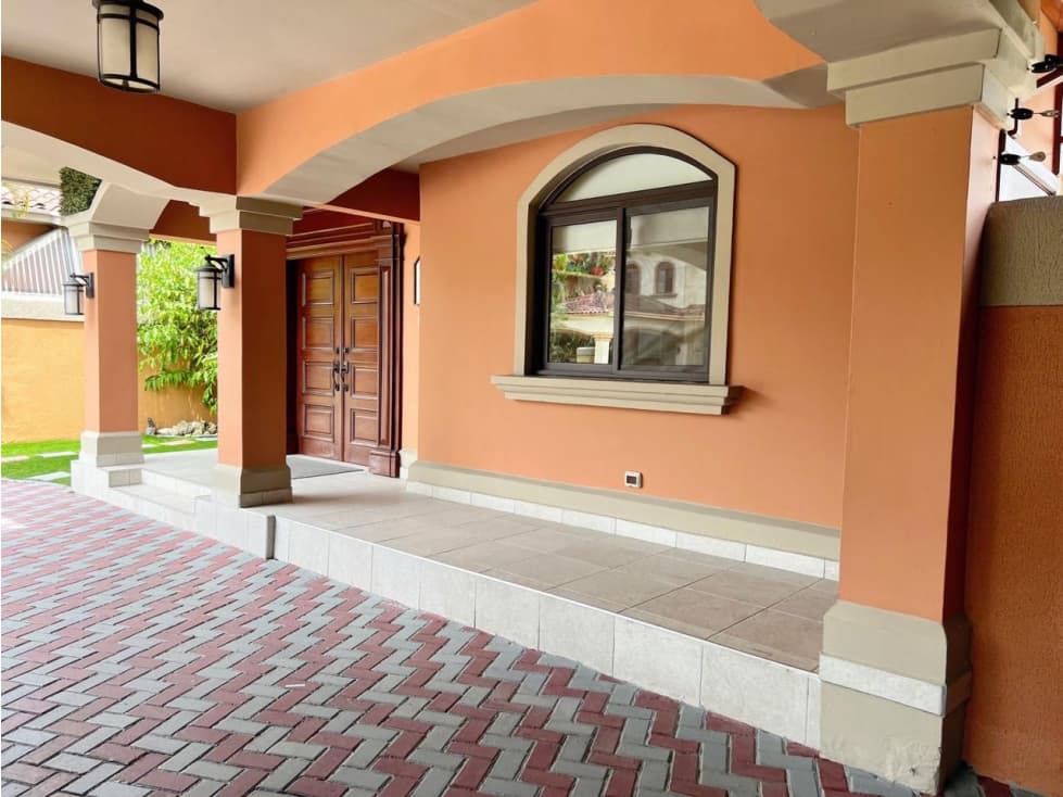 VENTA DE HERMOSA CASA EN COSTA SUR, PH DORAL — foto 2