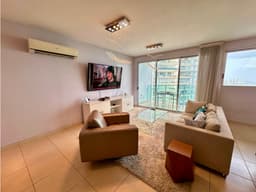 Apartamento amoblado en Oasis Punta Pacífica con vista y balcón